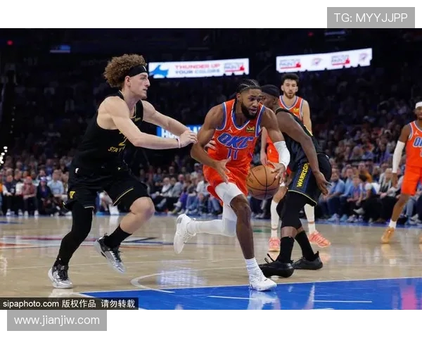 原创有点坏了！库里大腿股四头肌挫伤，最少缺席2周，战绩遭重大考验